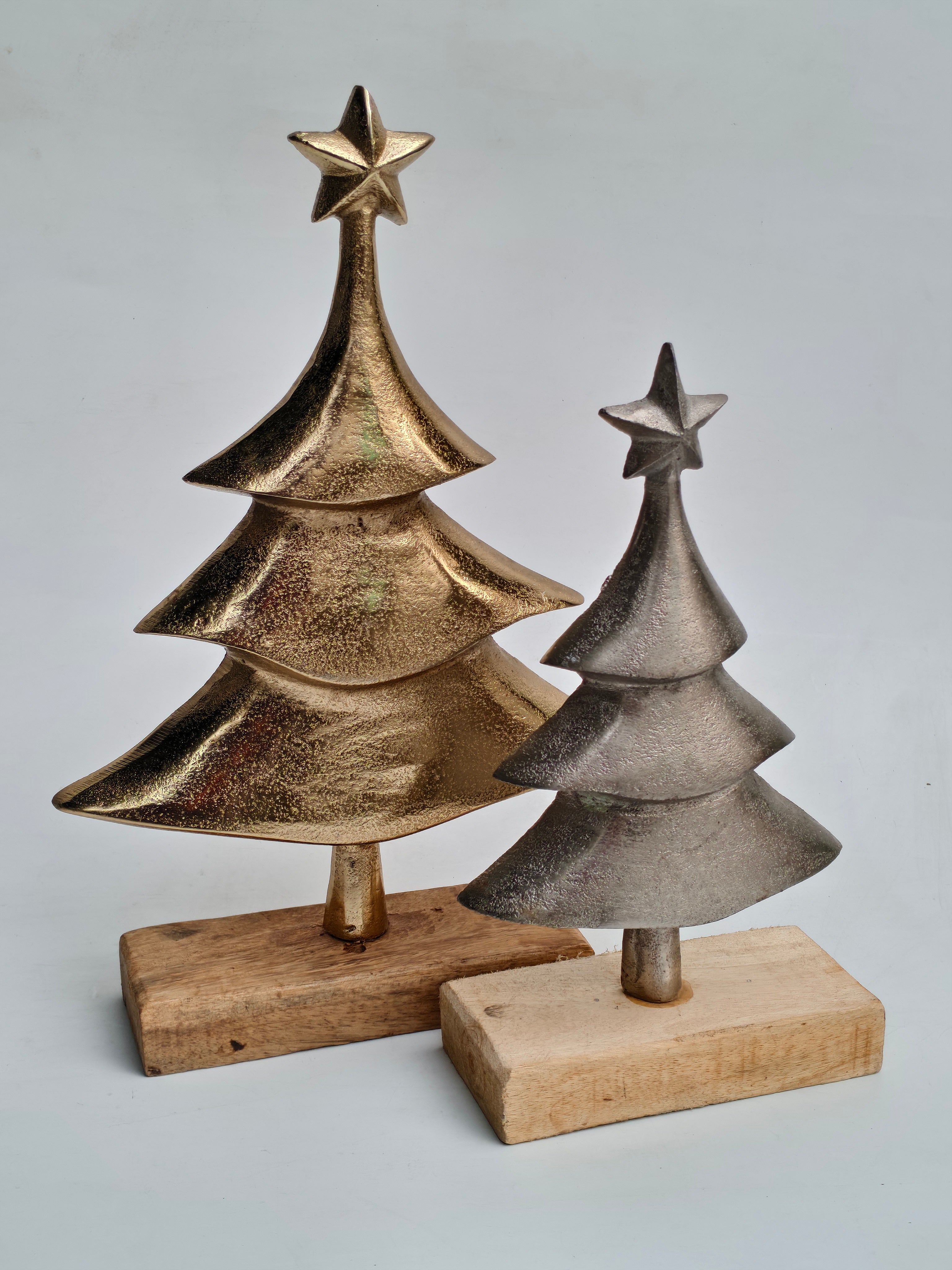 Set of 2 Metal Christmas Tree Figurines with Wooden Base | Gold & Silver Festive Table Décor