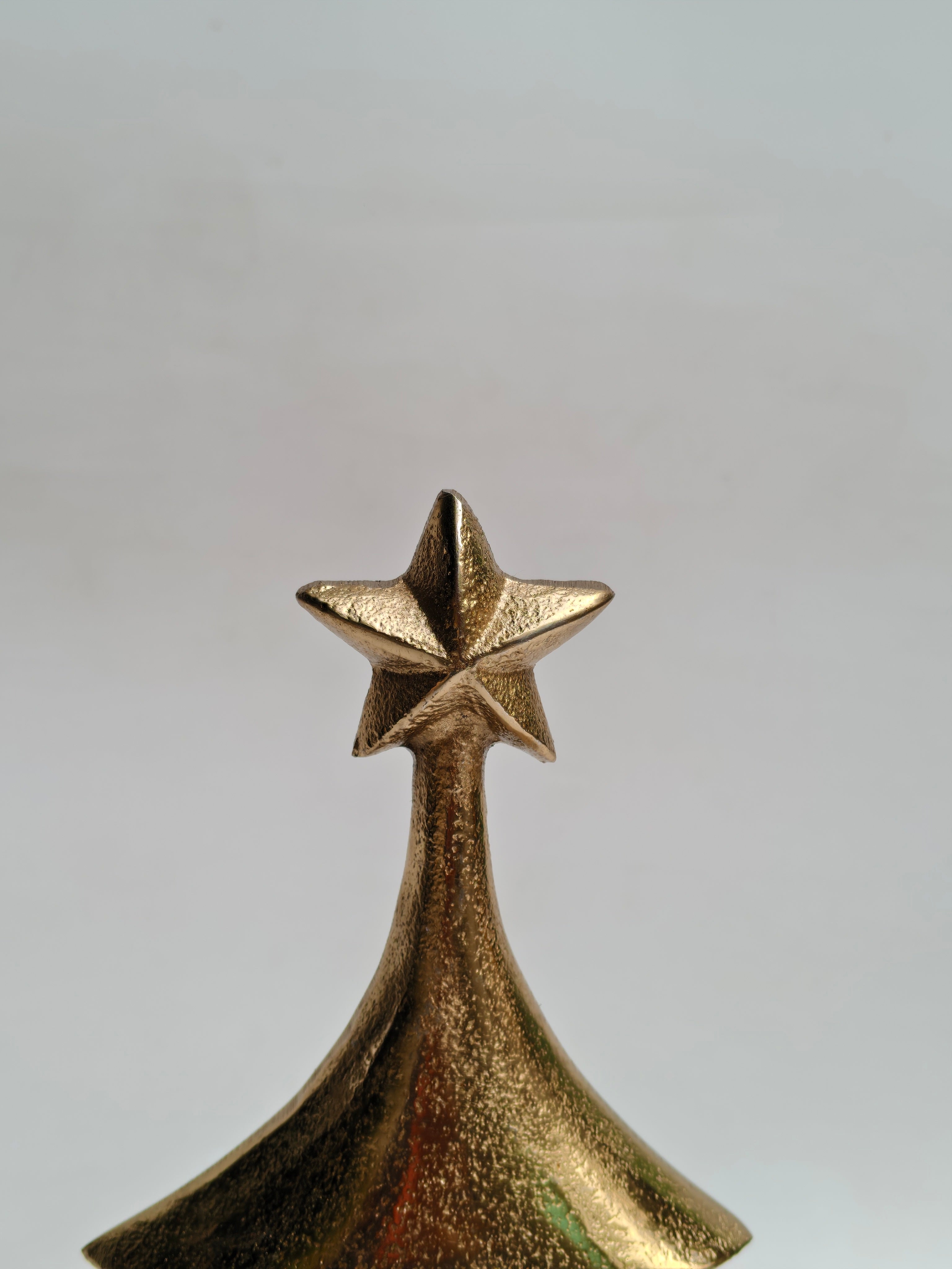 Set of 2 Metal Christmas Tree Figurines with Wooden Base