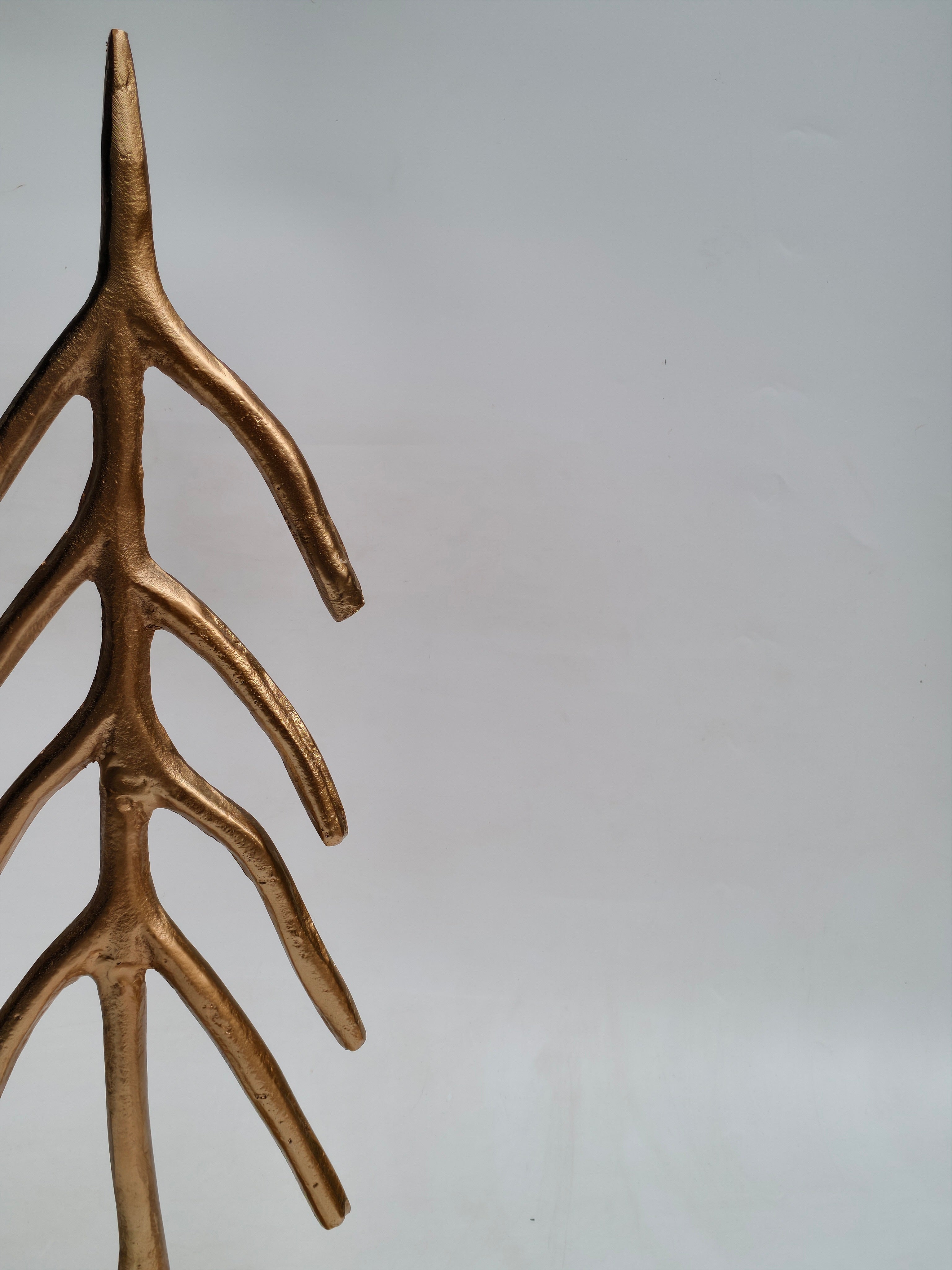 Tall Golden Abstract Christmas Tree on Wooden Base | Modern Festive Décor