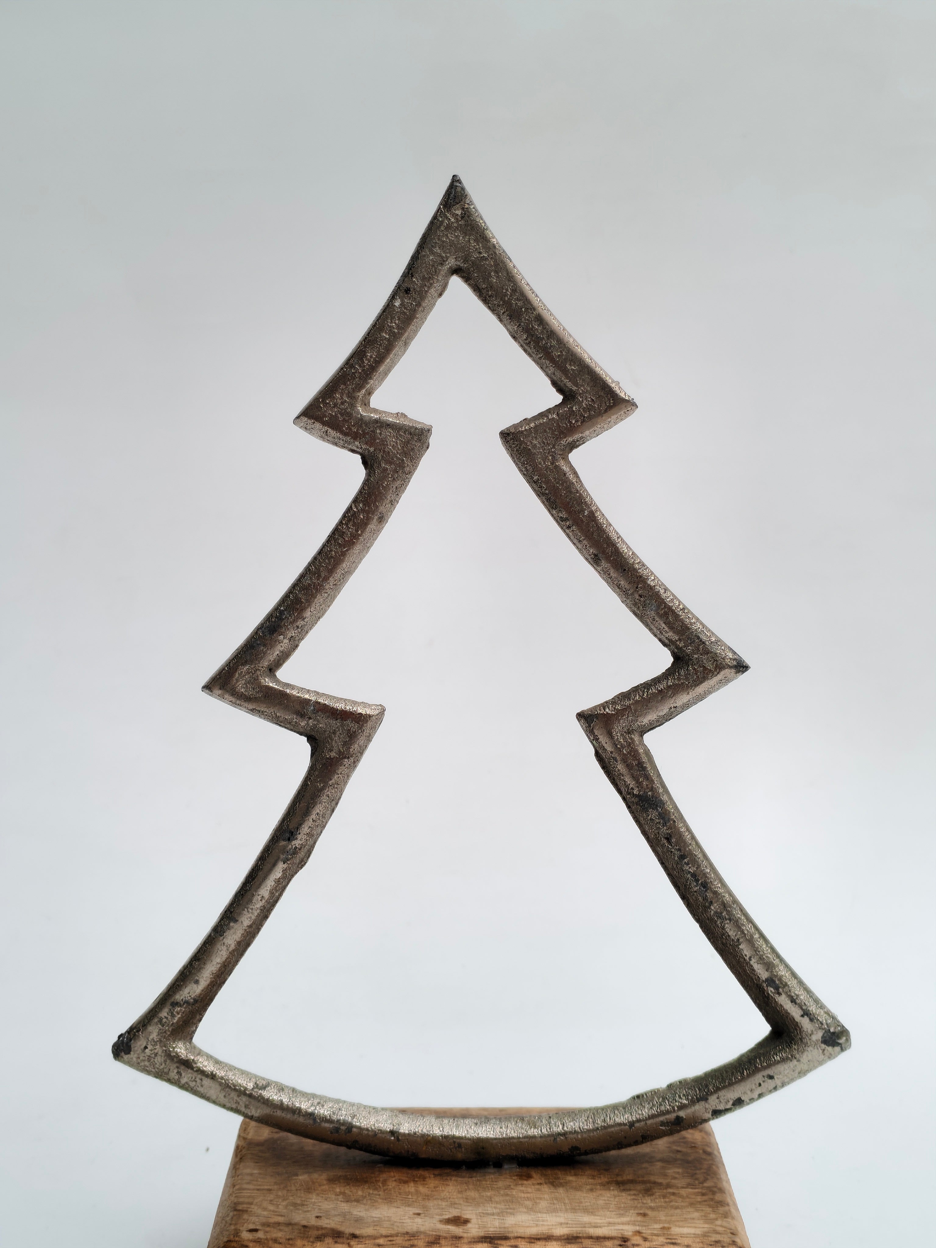 Minimalist Metal Christmas Tree Sculpture with Wooden Base