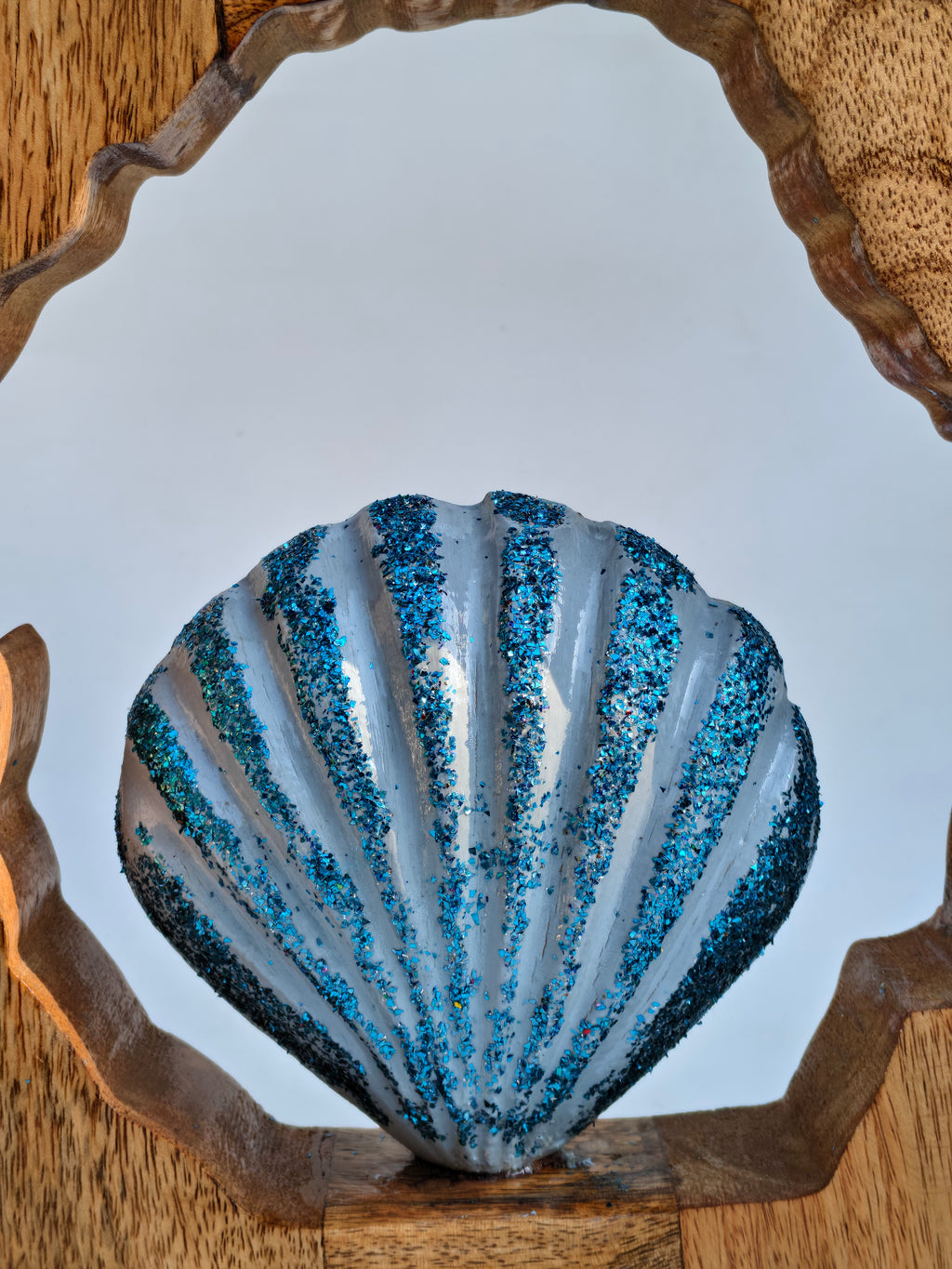 Wooden Ring Table Décor & Wall Hanging with Metal Sea Shell