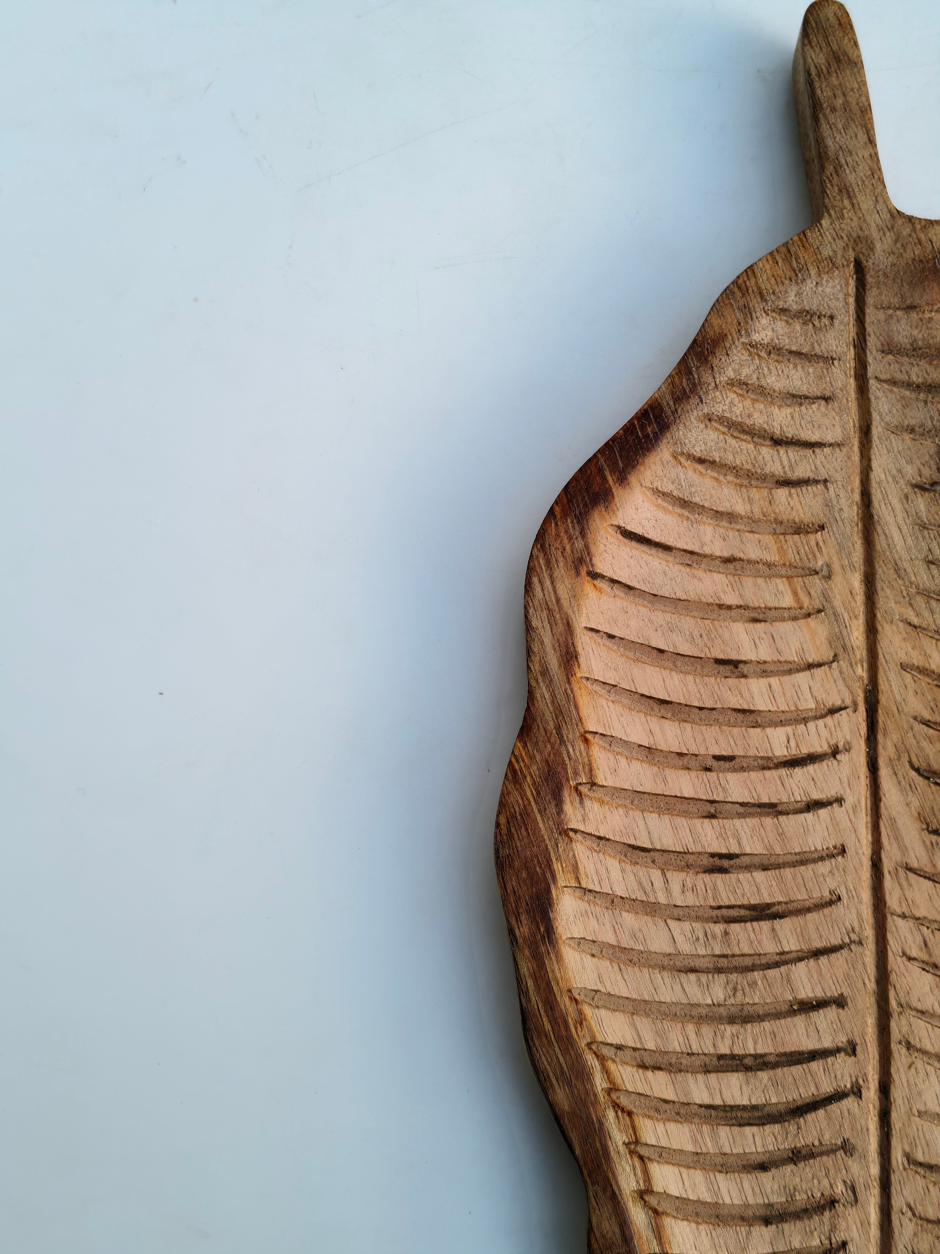 Handcrafted Mango Wood Leaf Serving Tray with Handle