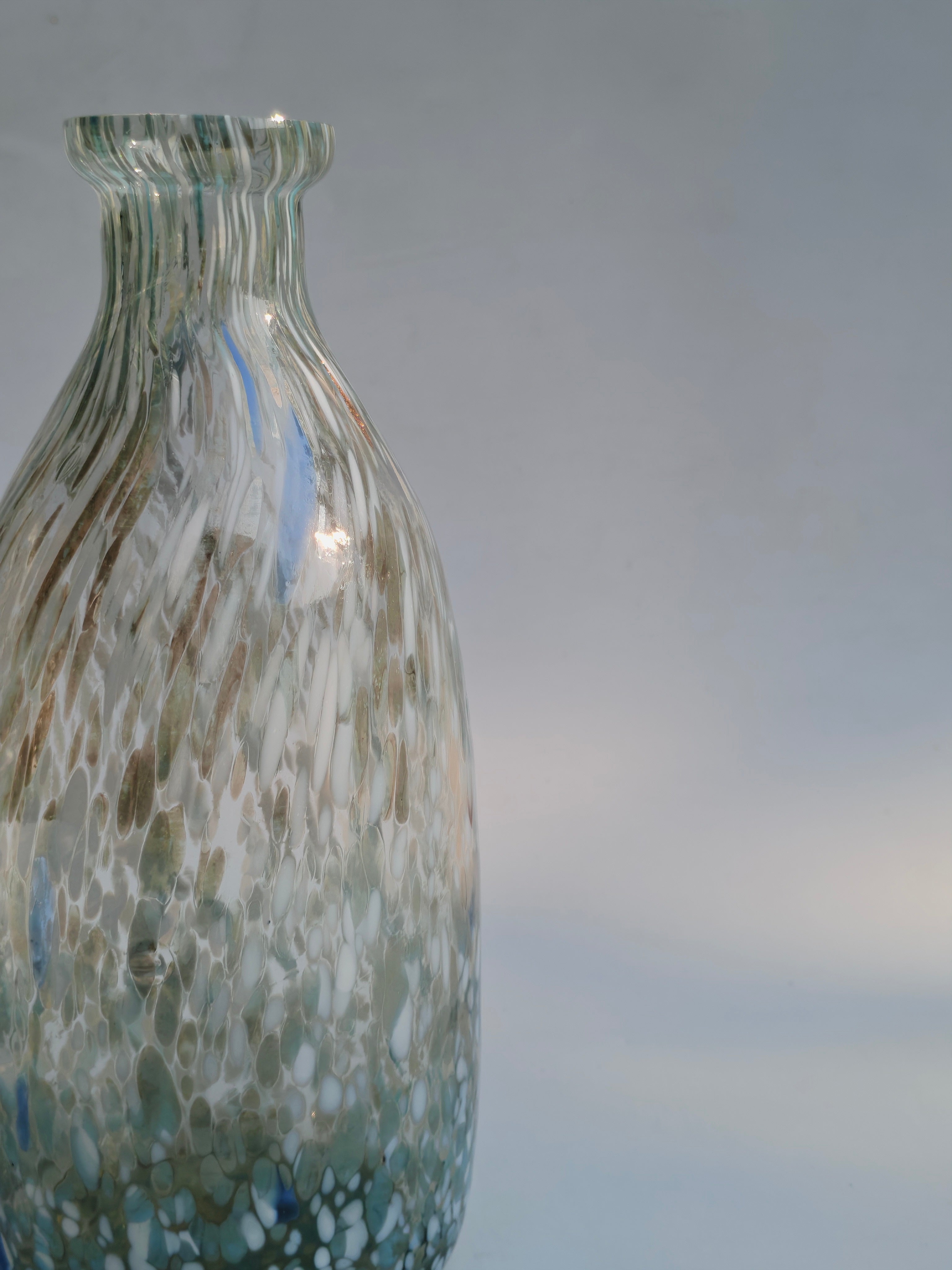 Sea Glass Swirl Art Vase – Handcrafted Decorative Bottle (Large)