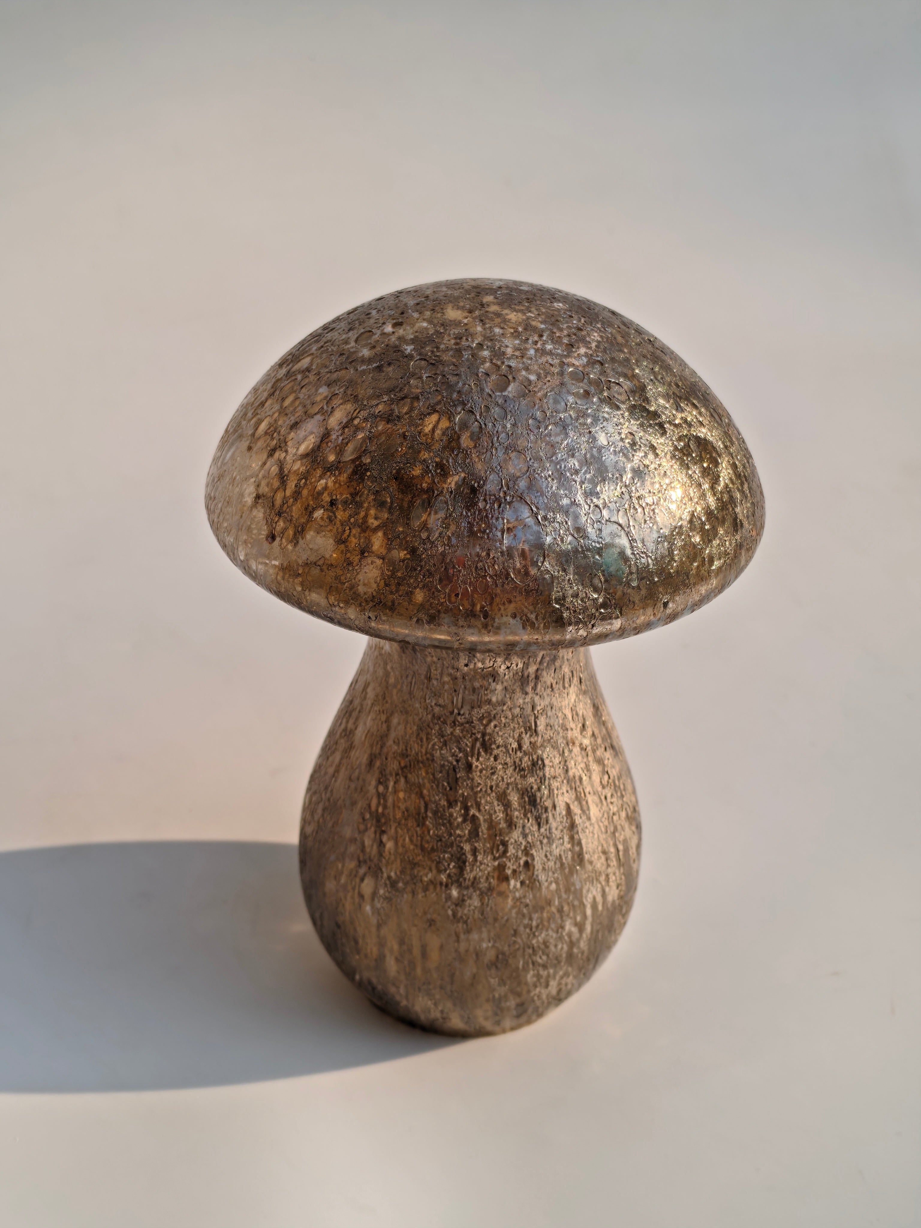 Antique Gold Mushroom Accent – Sculptural Table Décor