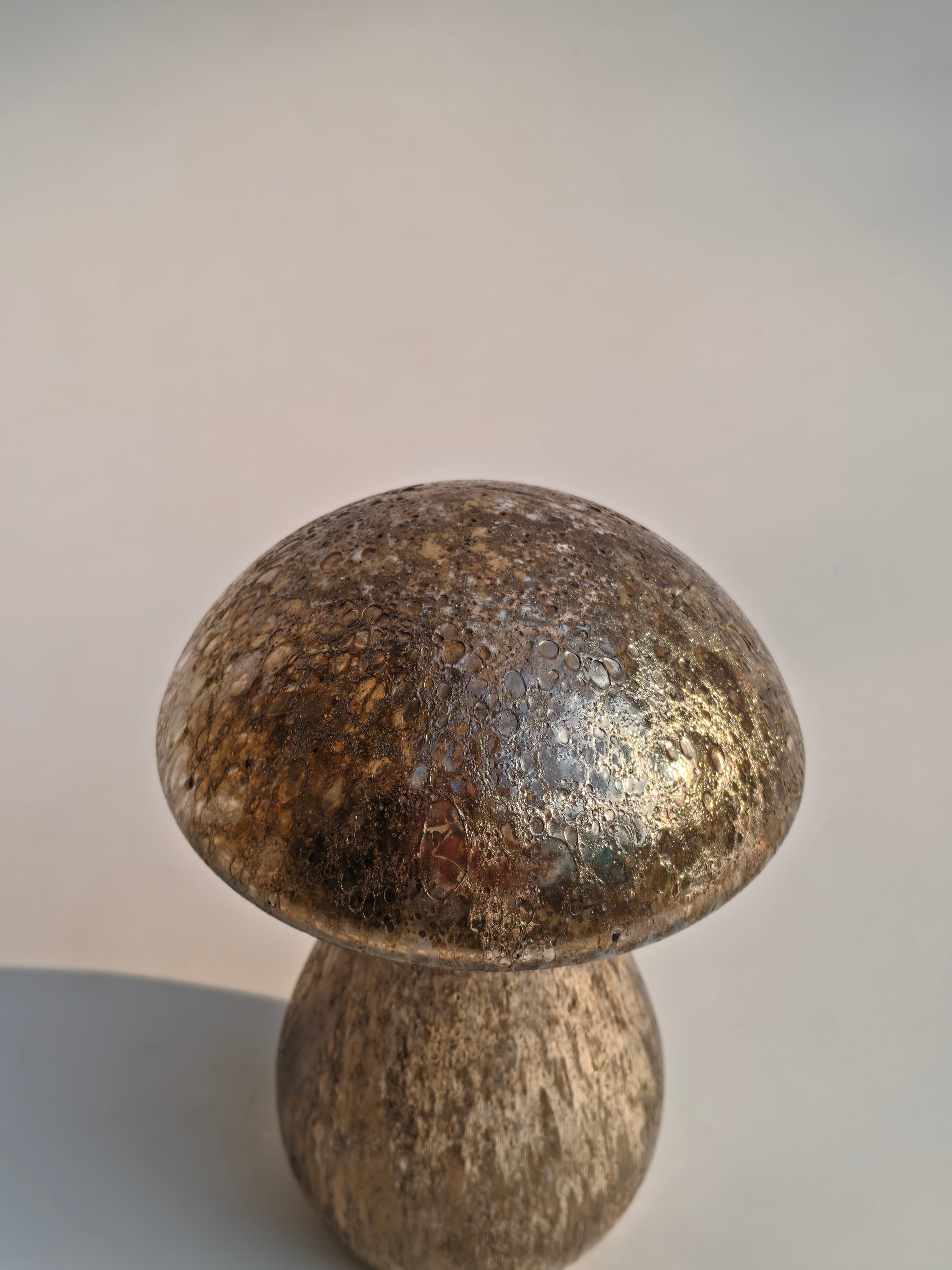 Antique Gold Mushroom Accent – Sculptural Table Décor